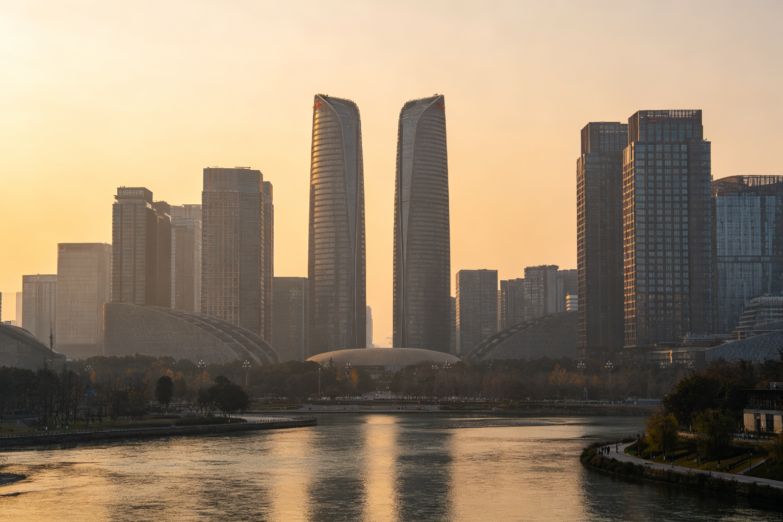 #1 Chengdu City Overview, Population and Districts